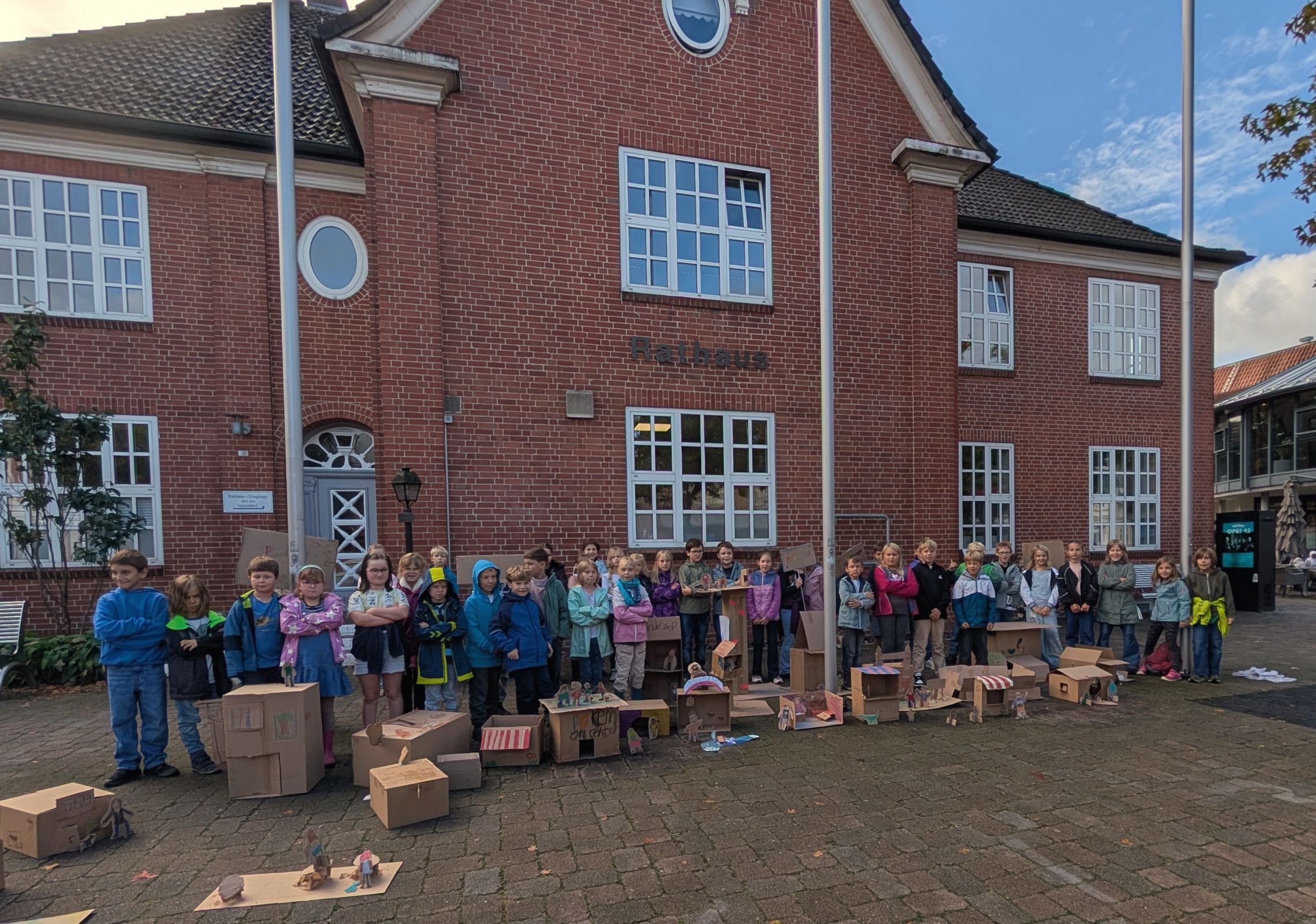 Kinderdemo vor dem Rathaus